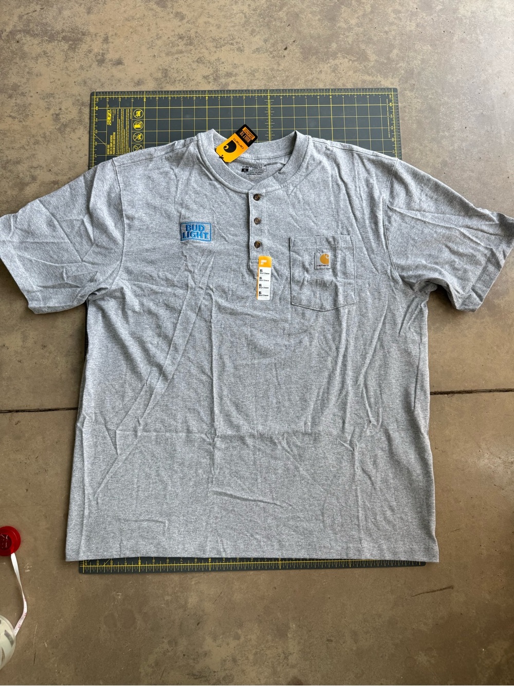 NWT Men’s Carhartt Gray Henley Pocket T-Shirt with Bud Light Patch